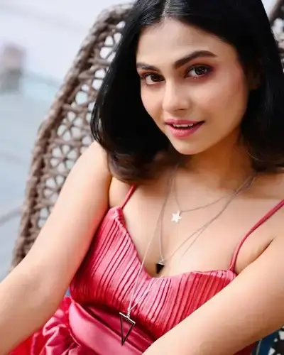 Call Girls Service in Isagarh